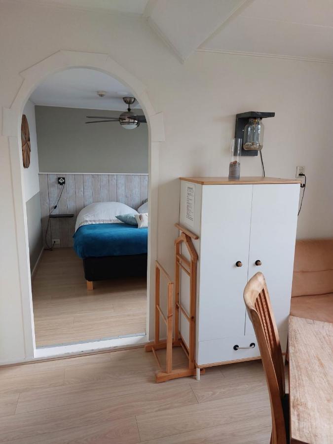 Bed & Breakfast D'Ouwe Smidse カンペルラント エクステリア 写真